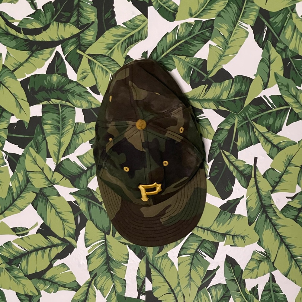 NEW ERA Pittsburg Pirates Camo Fitted Hat